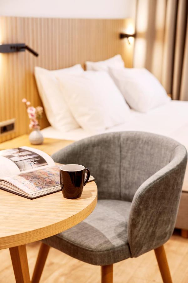 Days City Suites Athens Ngoại thất bức ảnh