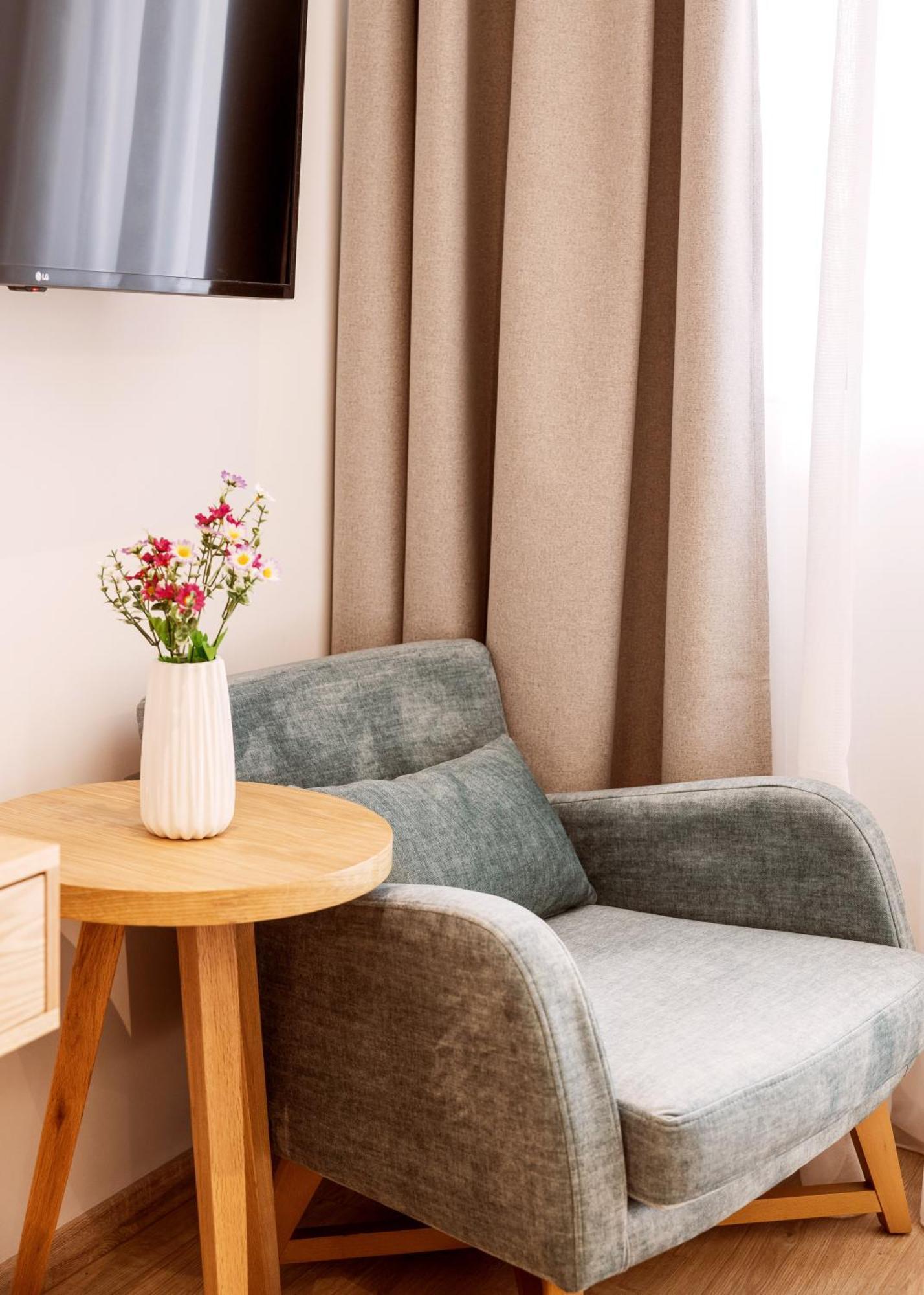Days City Suites Athens Ngoại thất bức ảnh